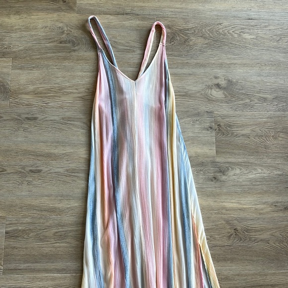 Billabong Dresses & Skirts - Billabong Rainbow Dress Size Small